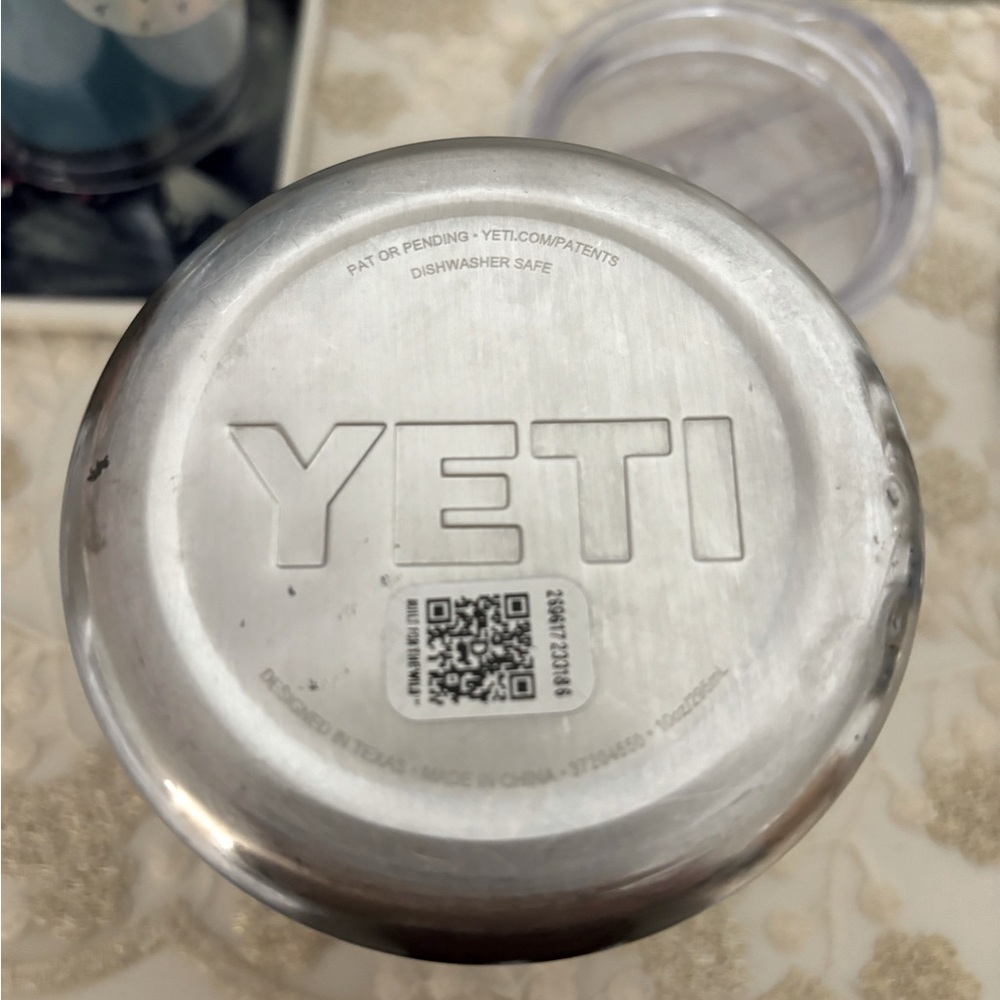 YETI - Picture 3 of 4
